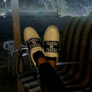 People are people tennies